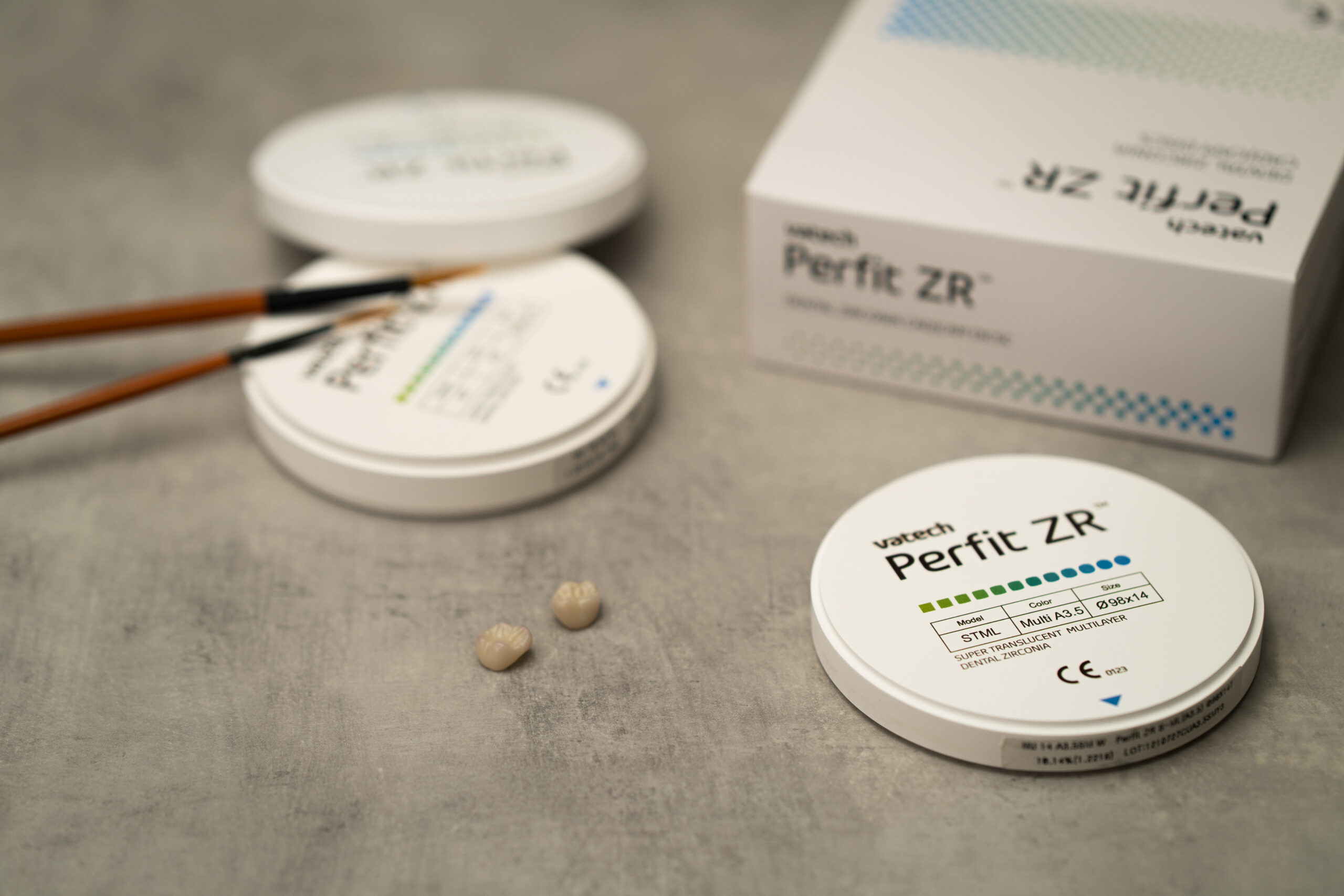 PERFIT ZR HT WHITE tsirkoonium-diskid CAD/CAM (diameeter 98) VATECH mcis (Korea) - Pilt 6